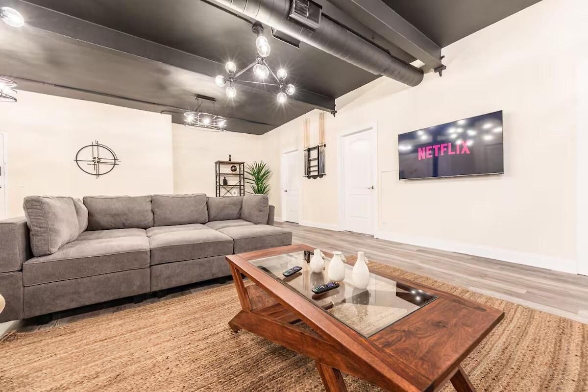 4br Hideaway Close To Downtown & Museums Apartment *
