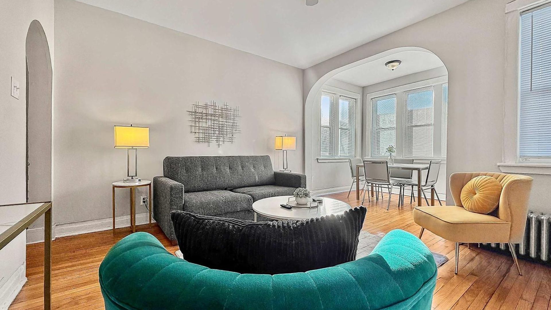 3br Spacious In - Newgard Rep Chicago