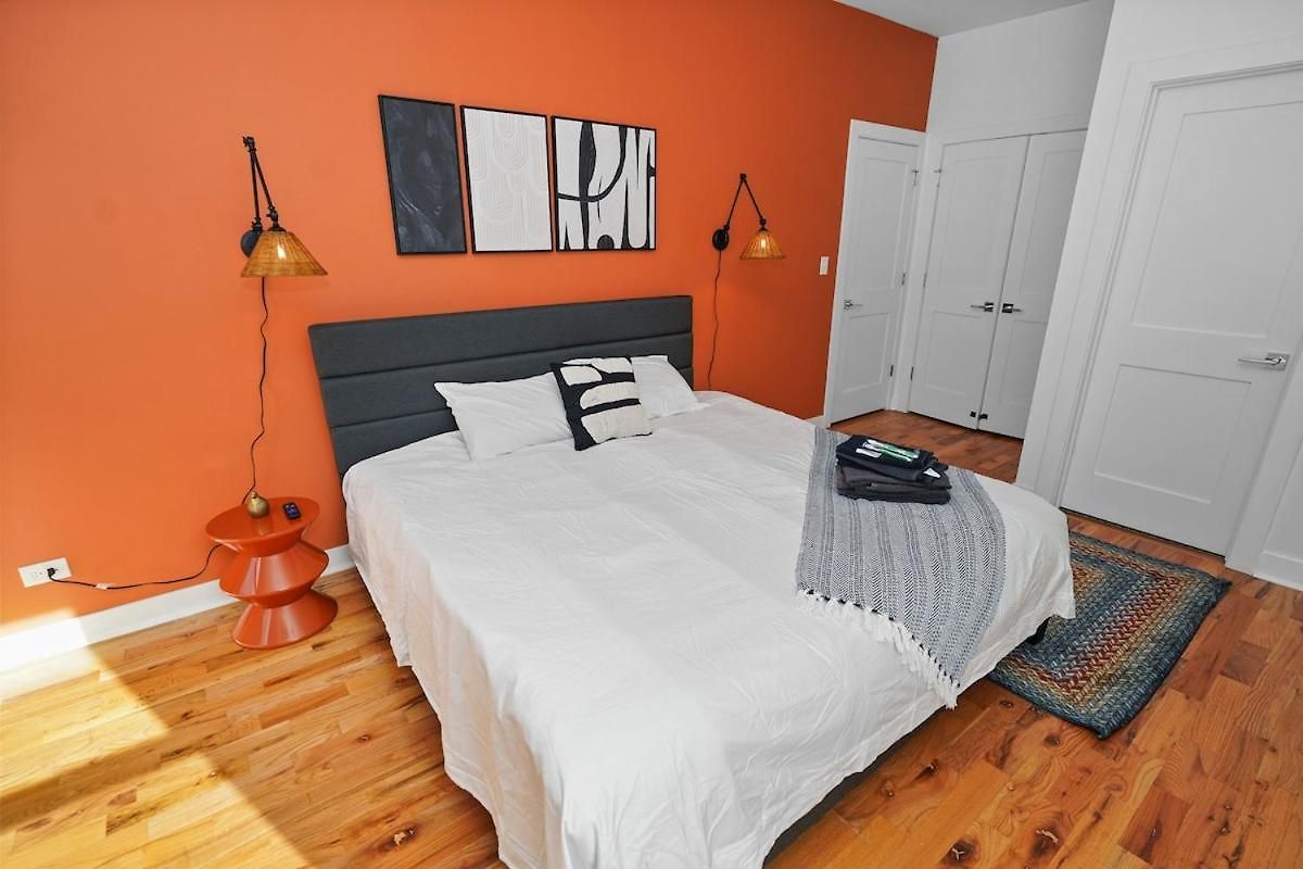 Apartment Modern 4br Pilsen Retreat Near Illinois Medical District & Downtown Chicago