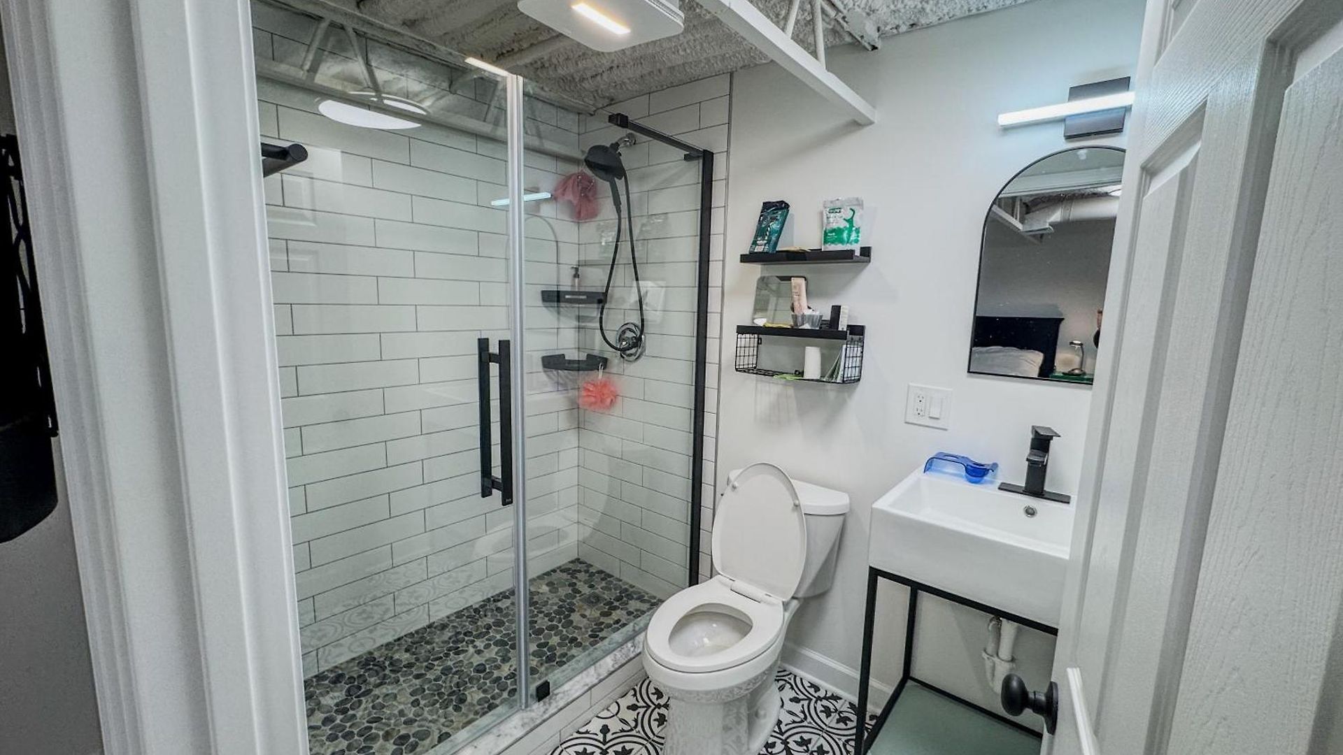 Comfort West Urban Loft House Apartment