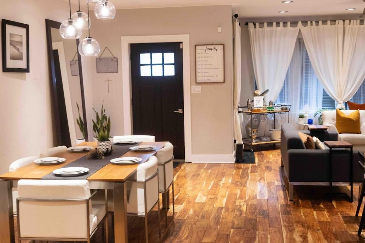 2level Duplex With Jaccuzi-gem In 4bd&3ba Chicago