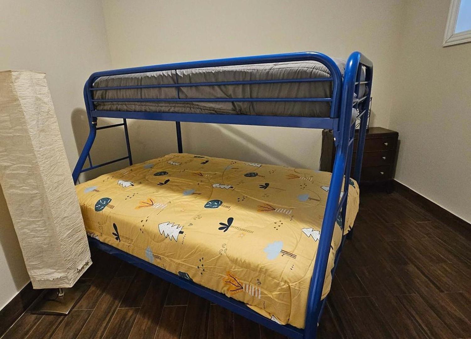 Gold Coast Downtown Sleeps 20 Apartment