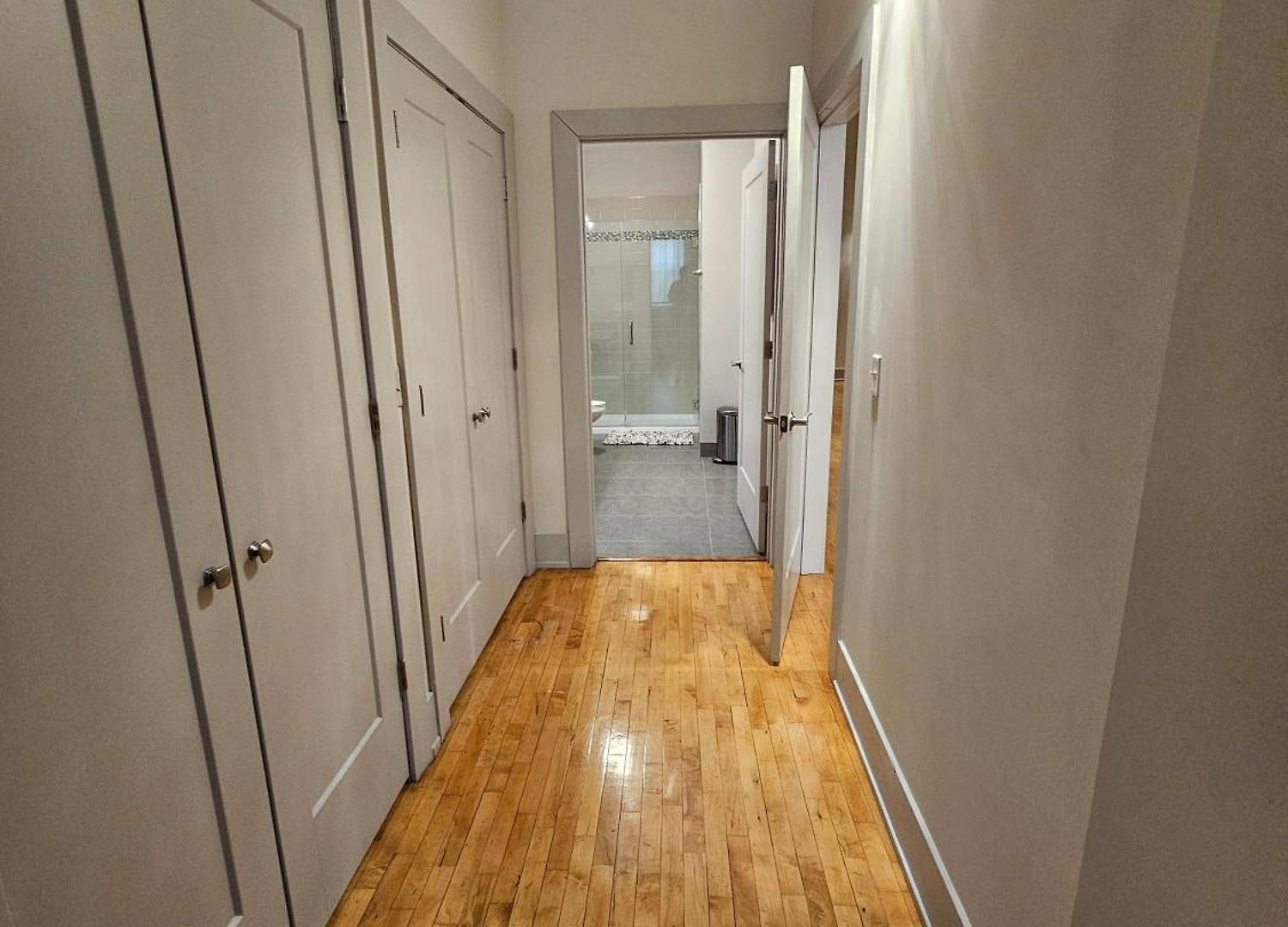 Apartment 4 Bedroom Sleeps 20 People *