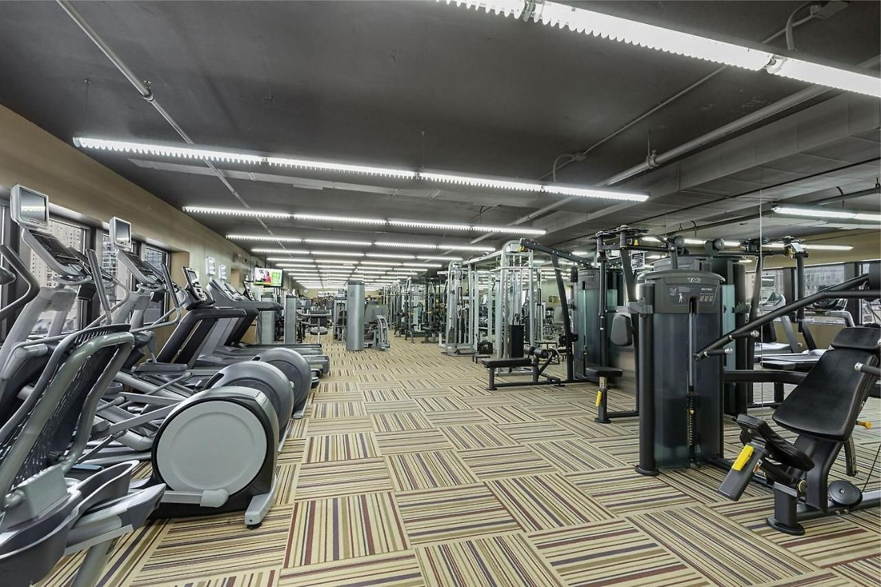 River North Magnificent Mile Condo, And Views, 43rd Floor Corner, Parking Included! Chicago
