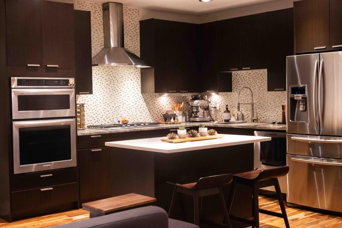 Apartment 2level Duplex With Jaccuzi-gem In 4bd&3ba Chicago