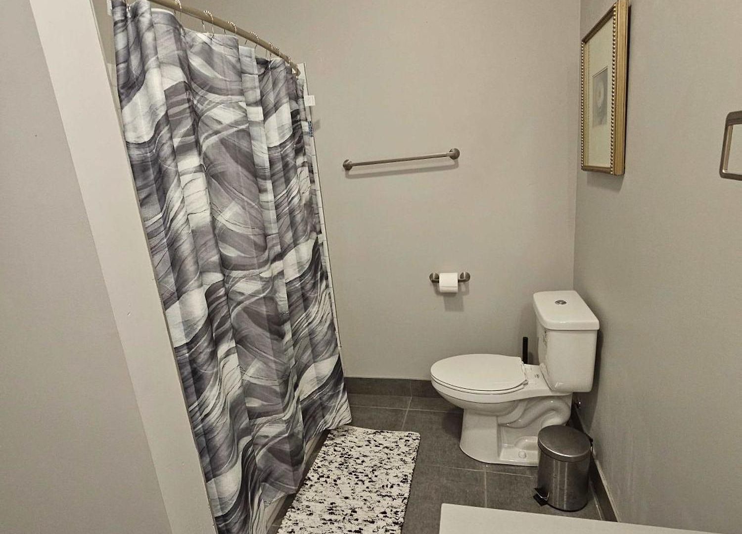 4 Bedroom Sleeps 20 People * Chicago