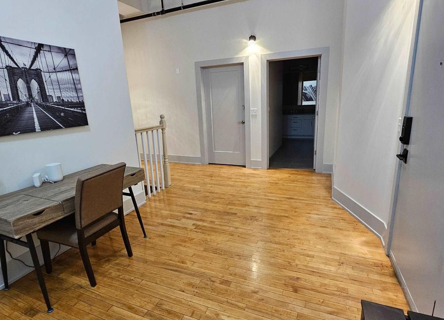 4 Bedroom Sleeps 20 People Chicago