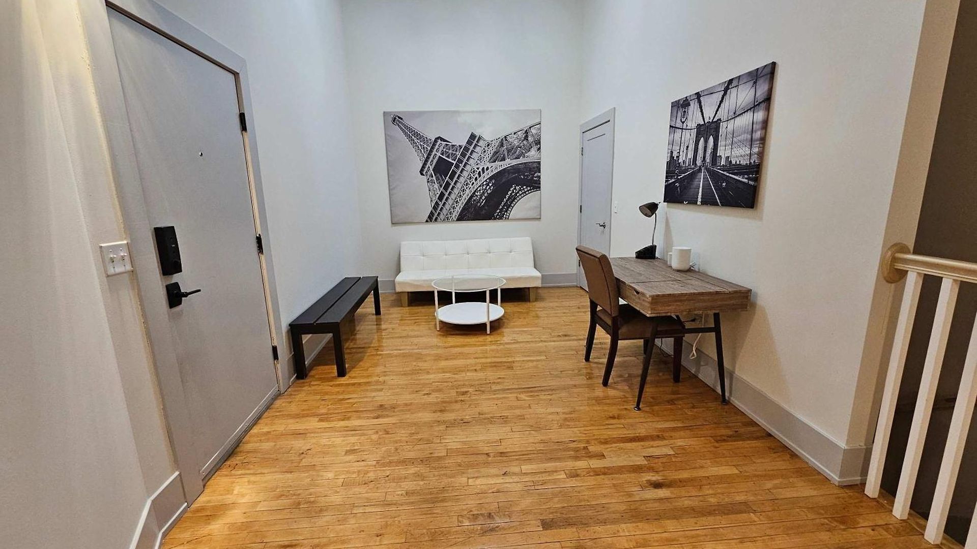 Apartment 4 Bedroom Sleeps 20 People Chicago