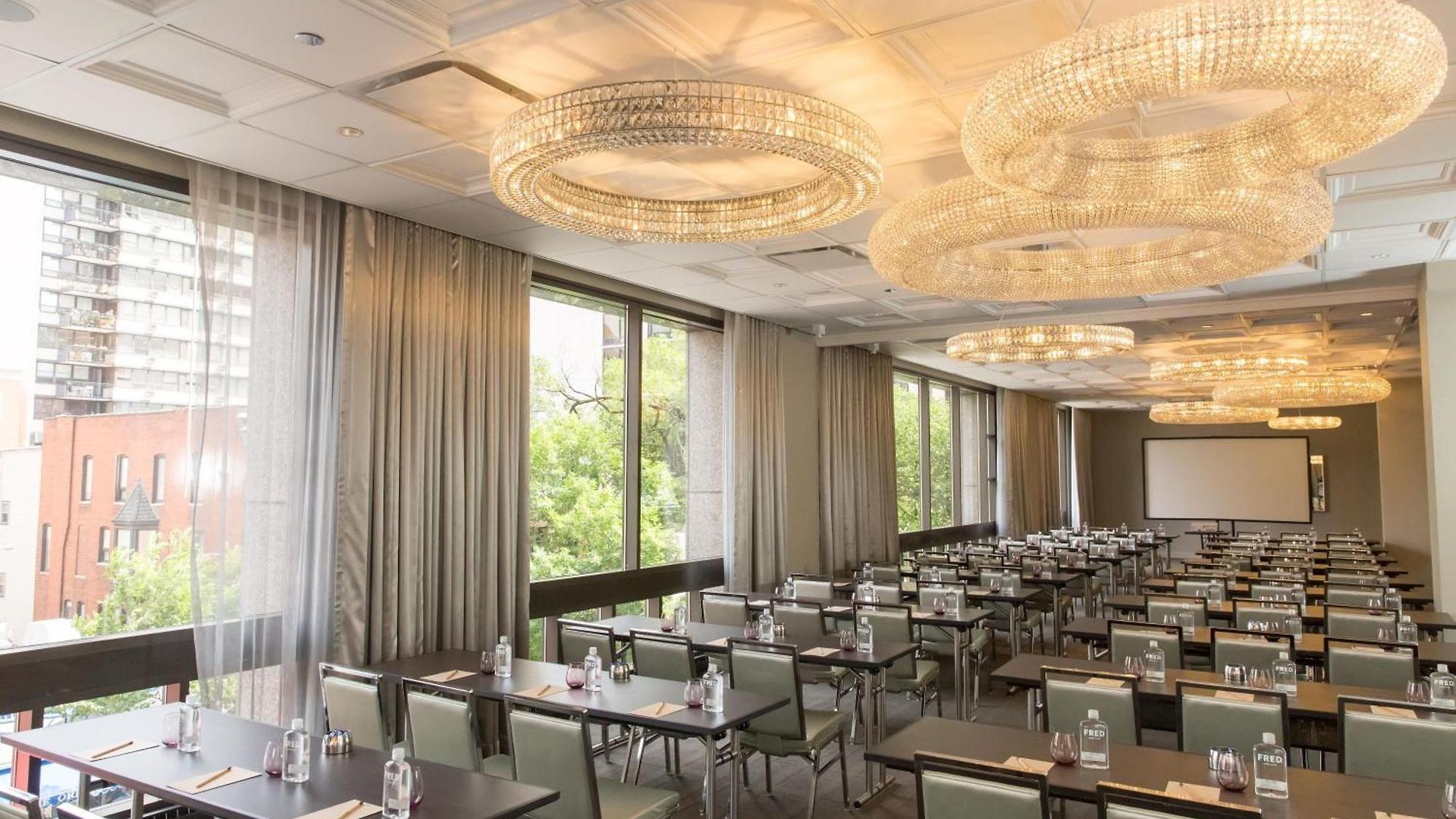 Thompson Chicago, By Hyatt Hotel