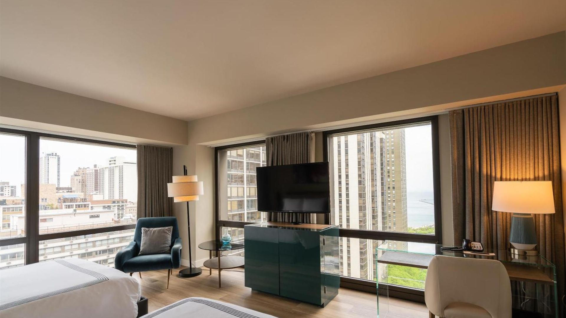 Thompson Chicago, By Hyatt Hotel Chicago