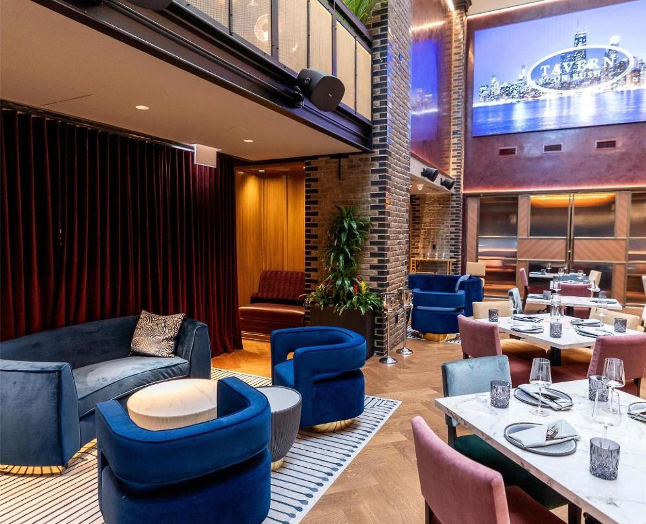 Thompson Chicago, By Hyatt Chicago