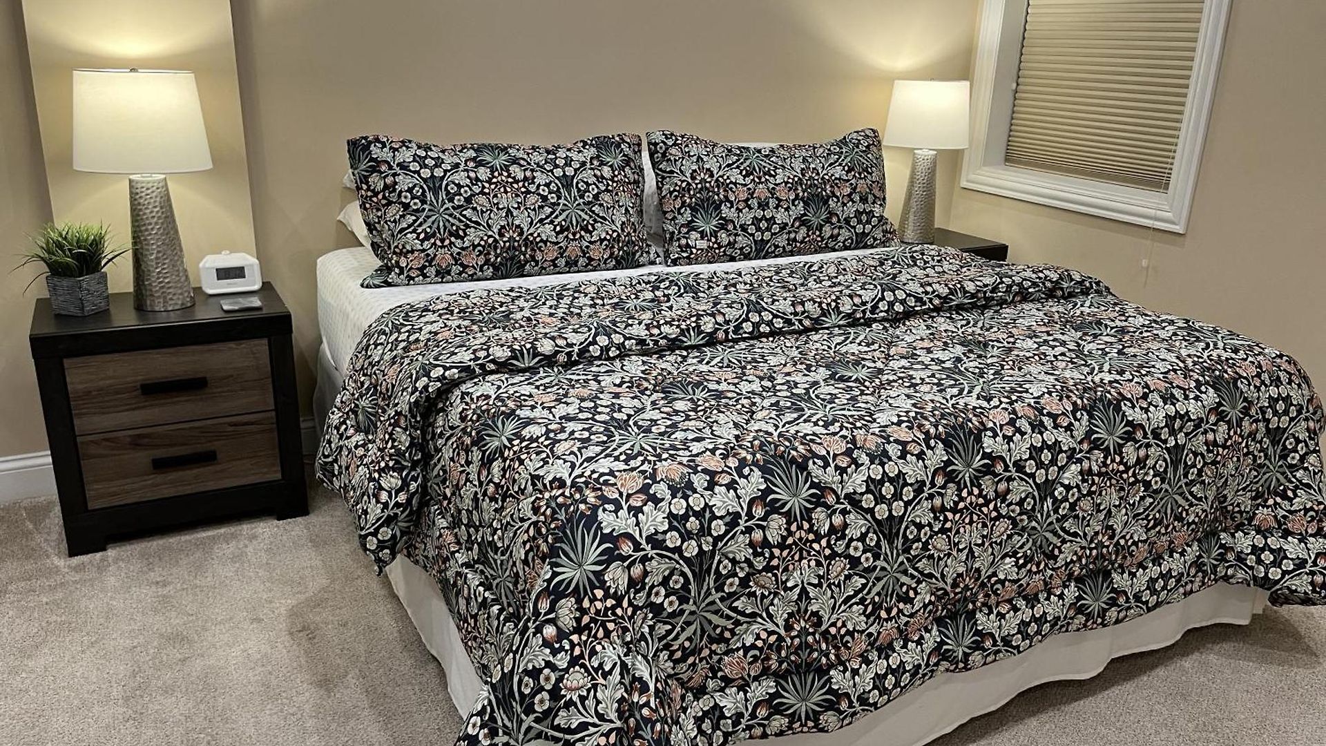 Apartment The Wrigleyville Vip-200 Steps From Wrigley Field Chicago