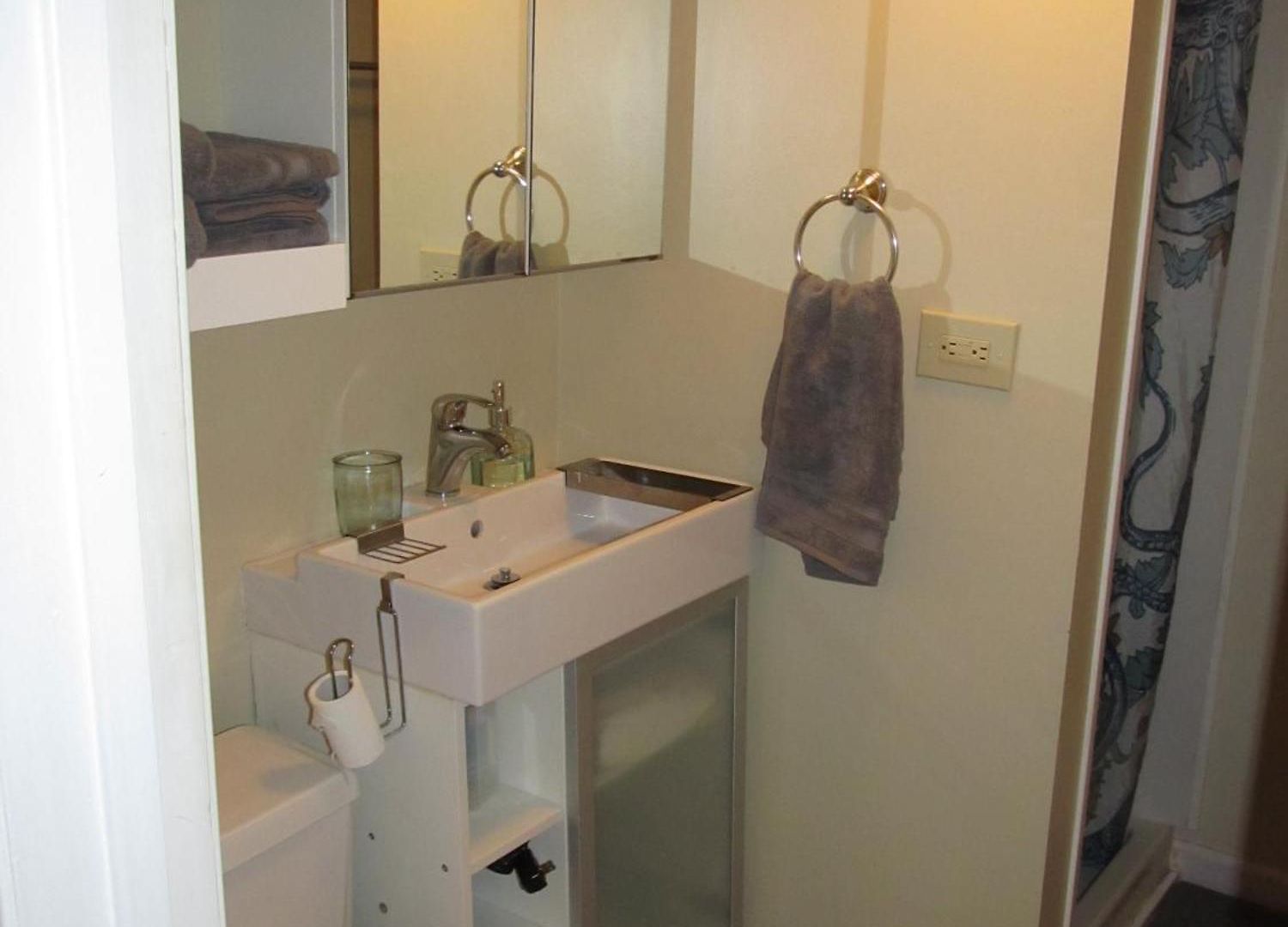 Apartment Cozy Vintage Near Downtown *