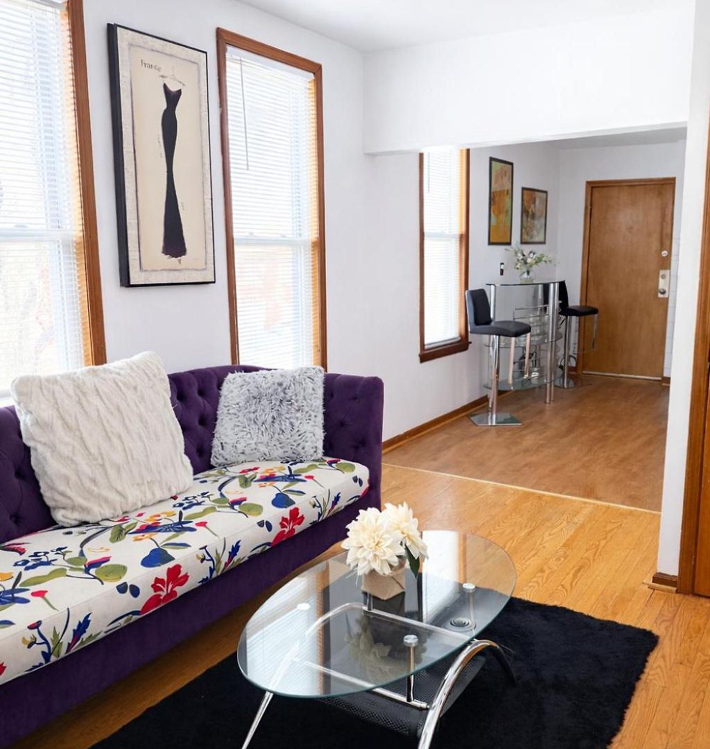 Apartment Location! Location! 2bd 1bth Spacious Apartment!