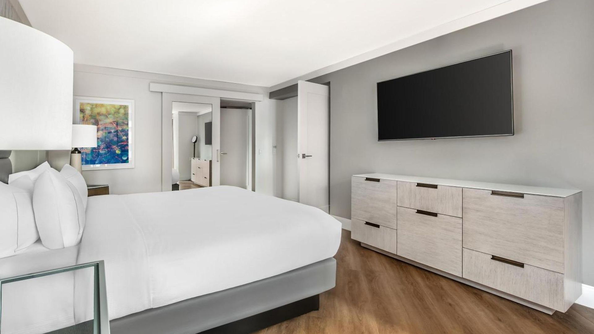 Hilton Grand Vacations Club Magnificent Mile Hotel