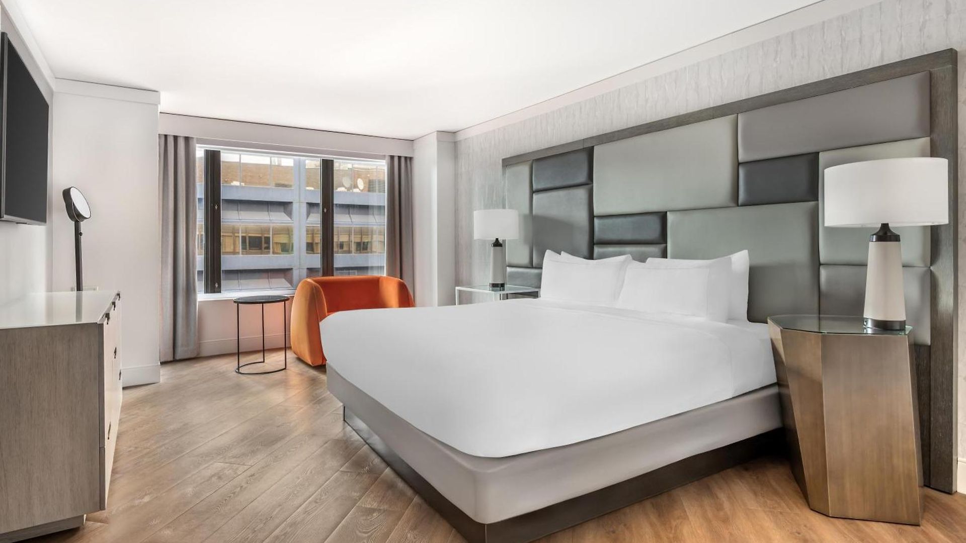 Hilton Grand Vacations Club Magnificent Mile
