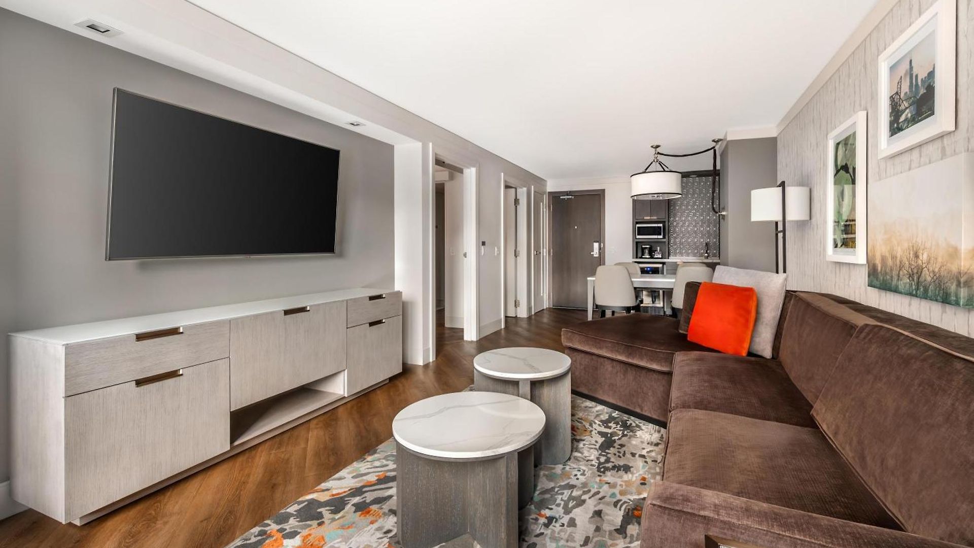 Hilton Grand Vacations Club Magnificent Mile Hotel 3*