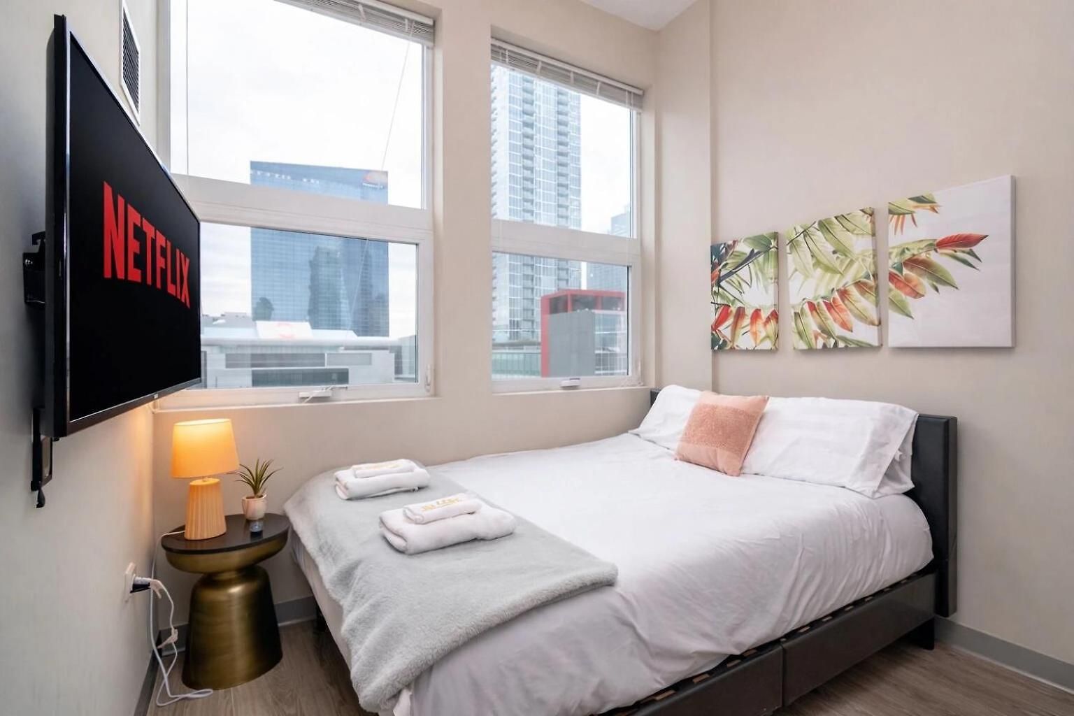Modern 2br In South Loop Near Soldier Field, Grant Park, Downtown, & Lakefront Trail