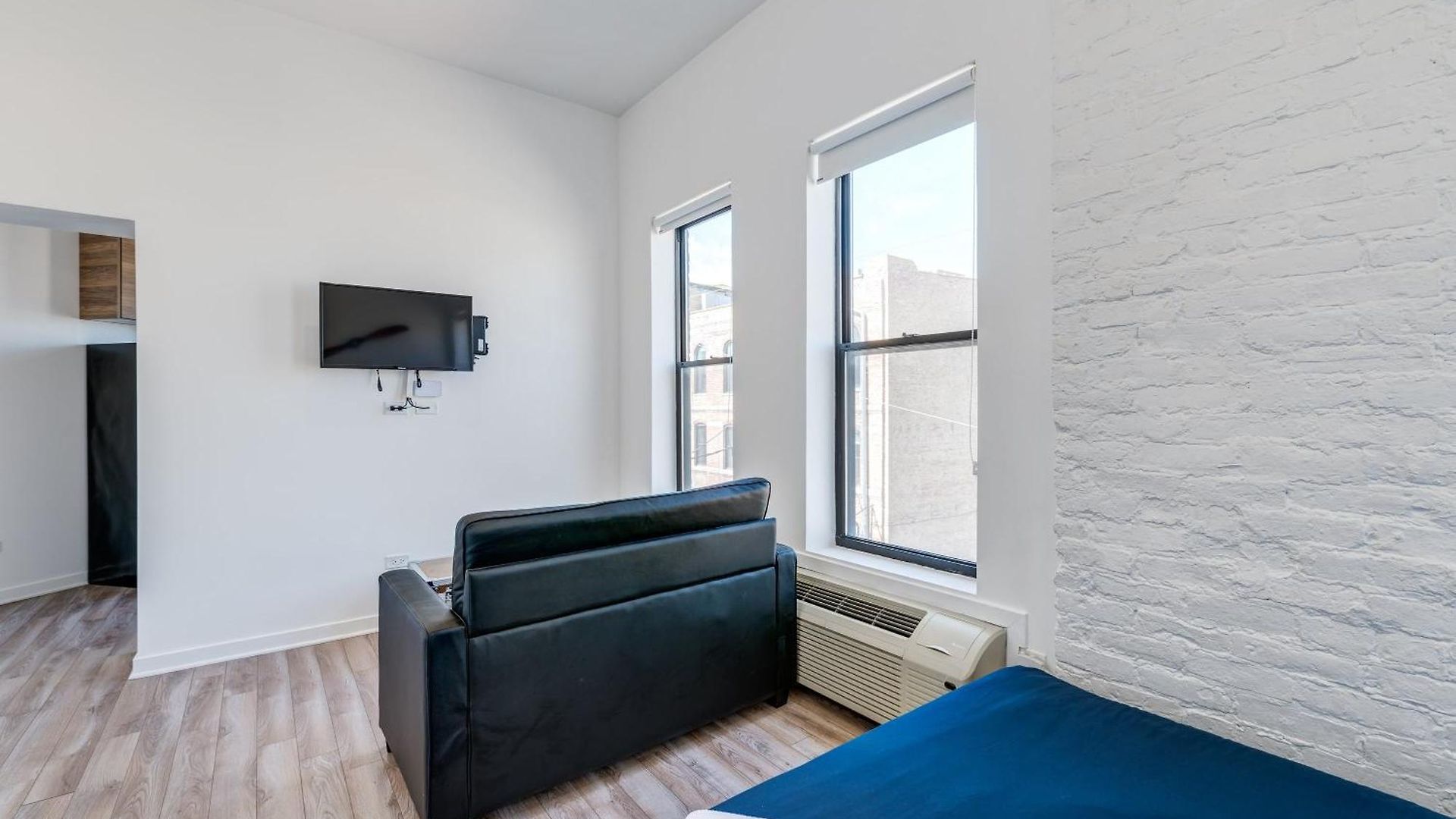 747 Lofts By Redawning - River West, Second Floor Chicago