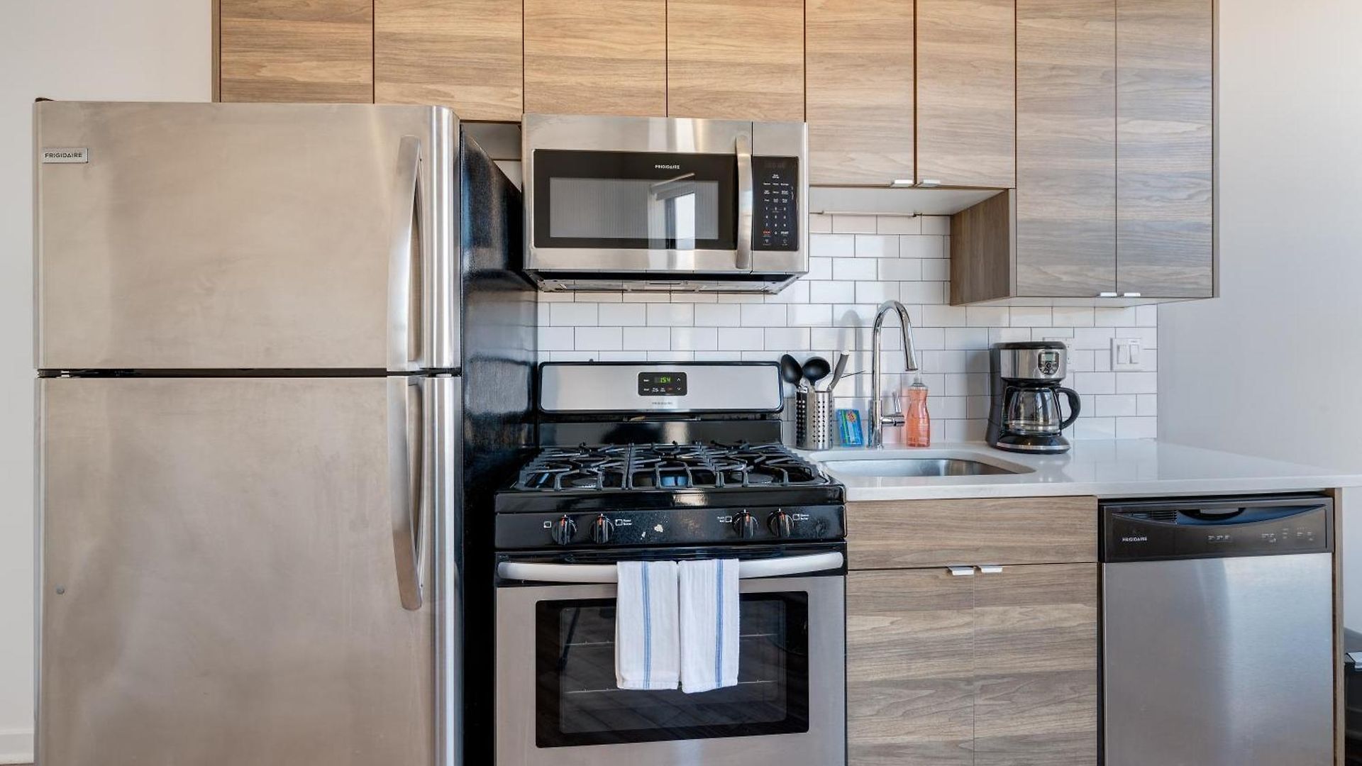 747 Lofts By Redawning - River West, Second Floor Chicago
