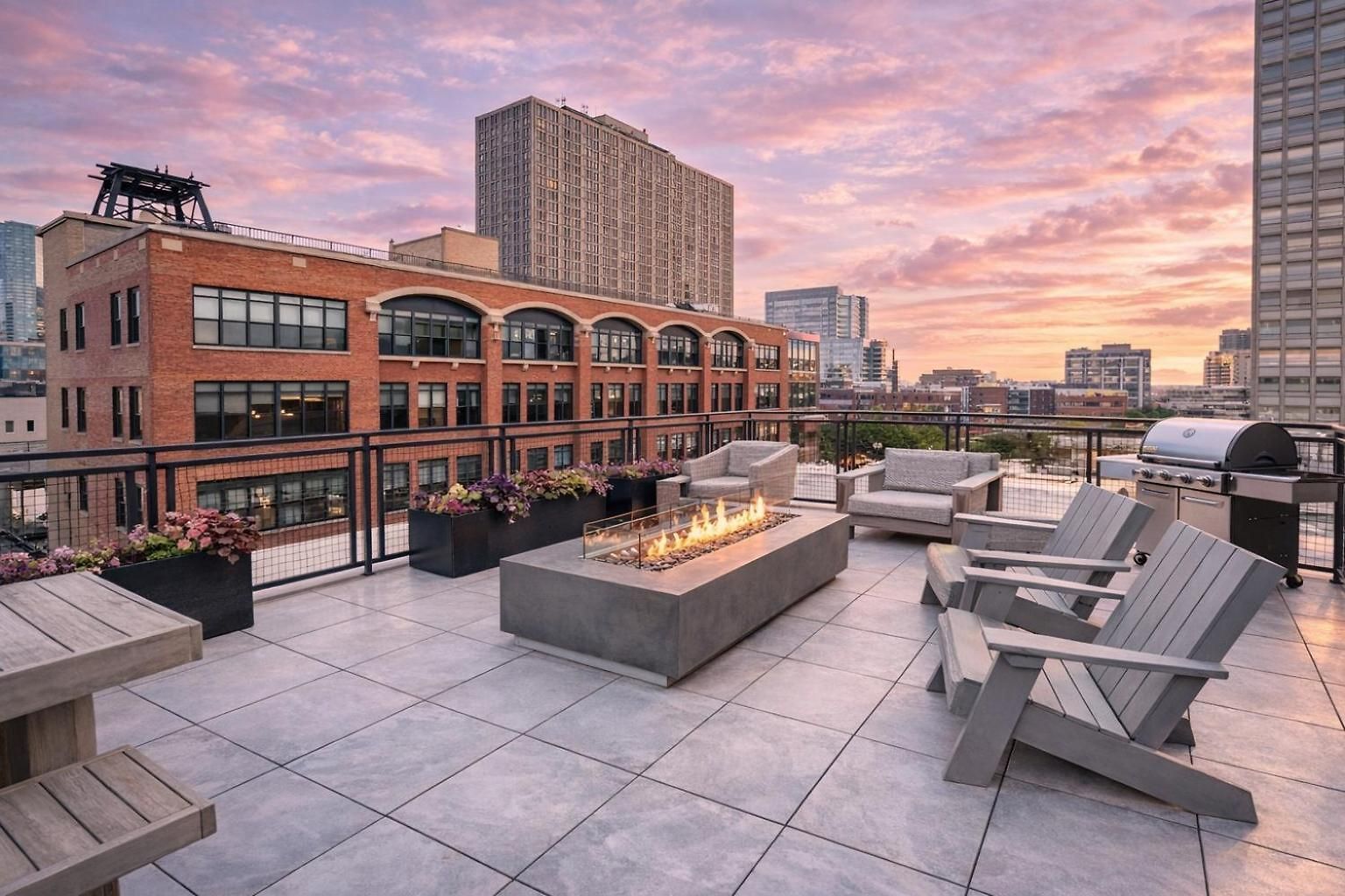 Apartment Mccormick Place 2br Oasis With Optional Parking, Patio, Gym For Up To 6 Guests Near Museum Campus, Grant Park & Soldier Field