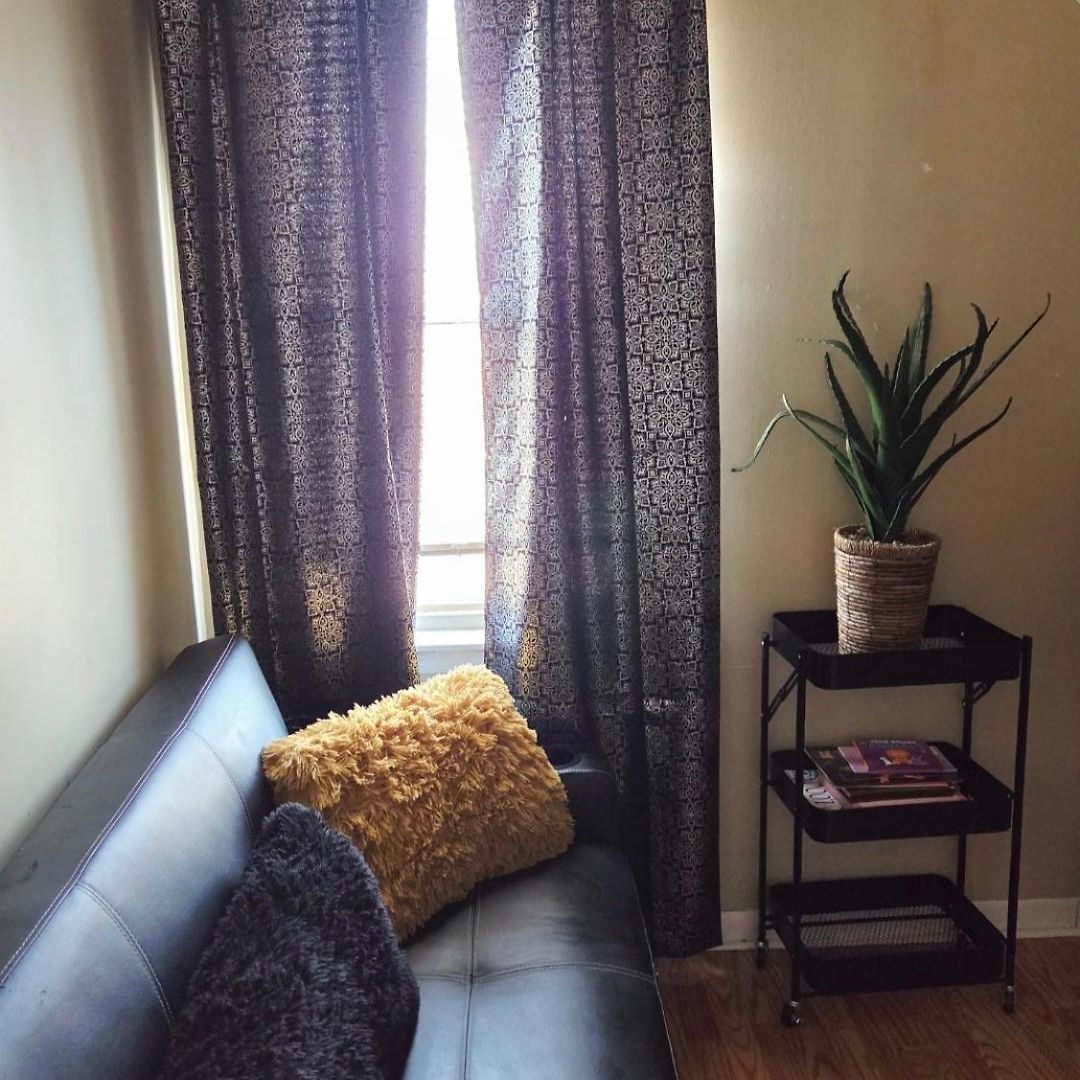 Comfortable & Relaxing Charming 3br Unit *