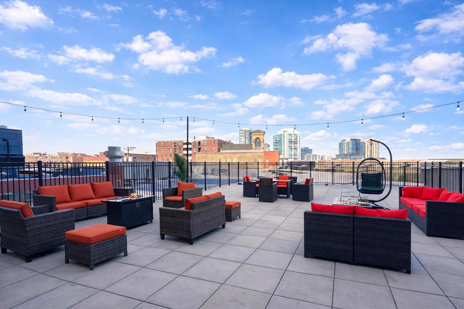 Mccormick By Slumber Hotel 5*