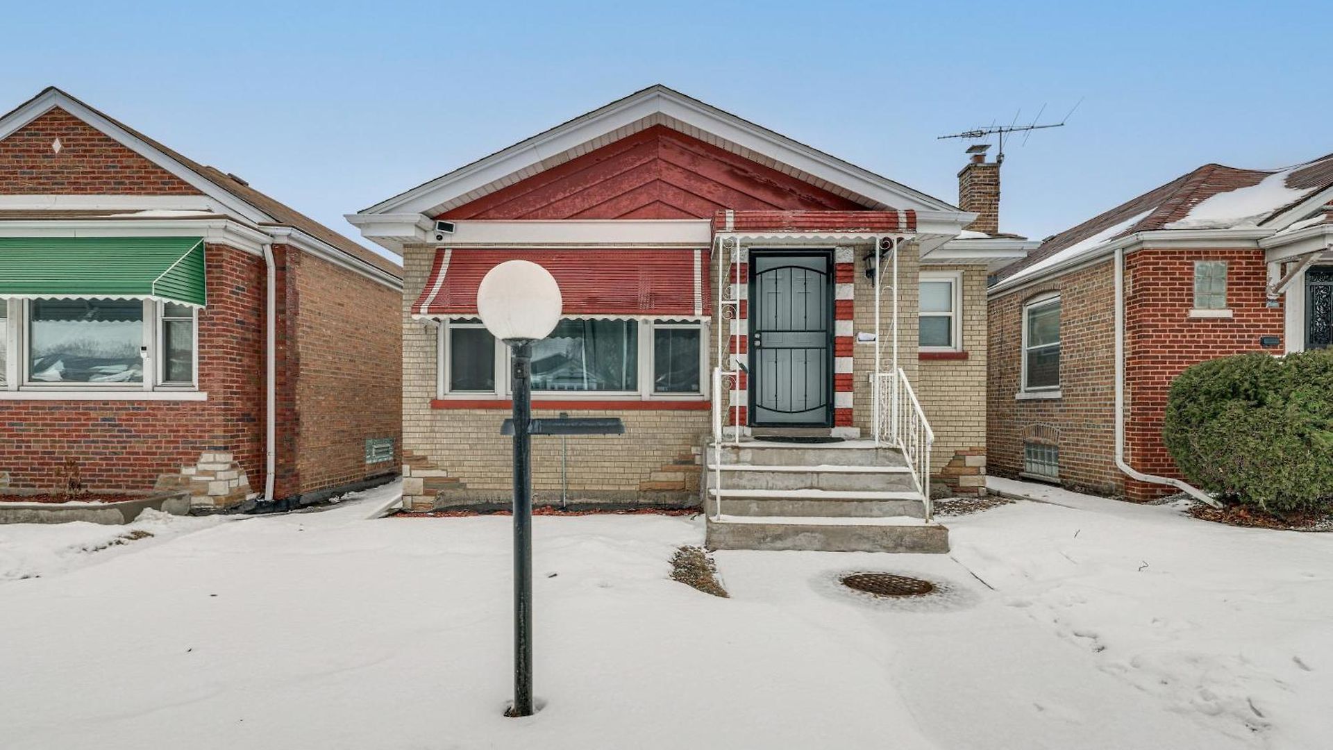 Commuter-friendly In Chicago's South Side *