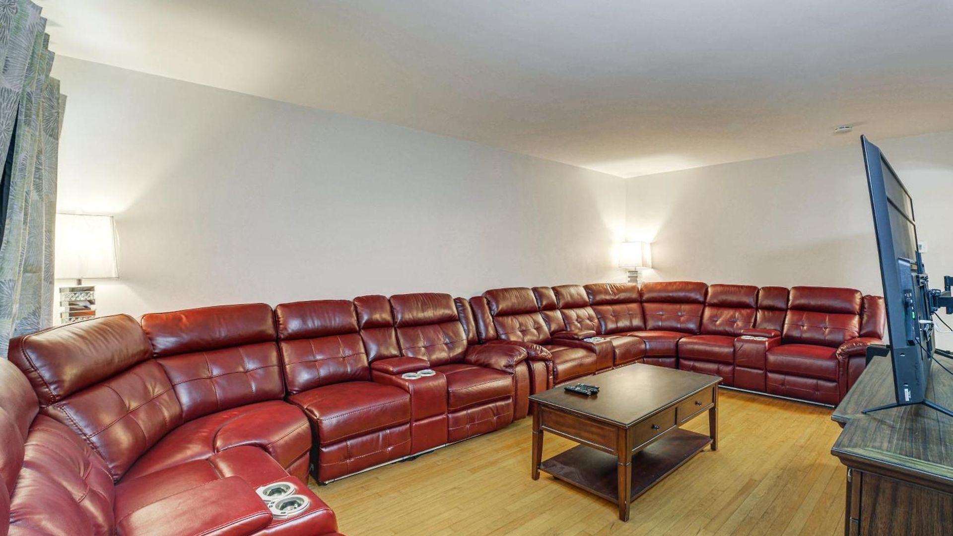 Commuter-friendly In Chicago's South Side Holiday home Chicago
