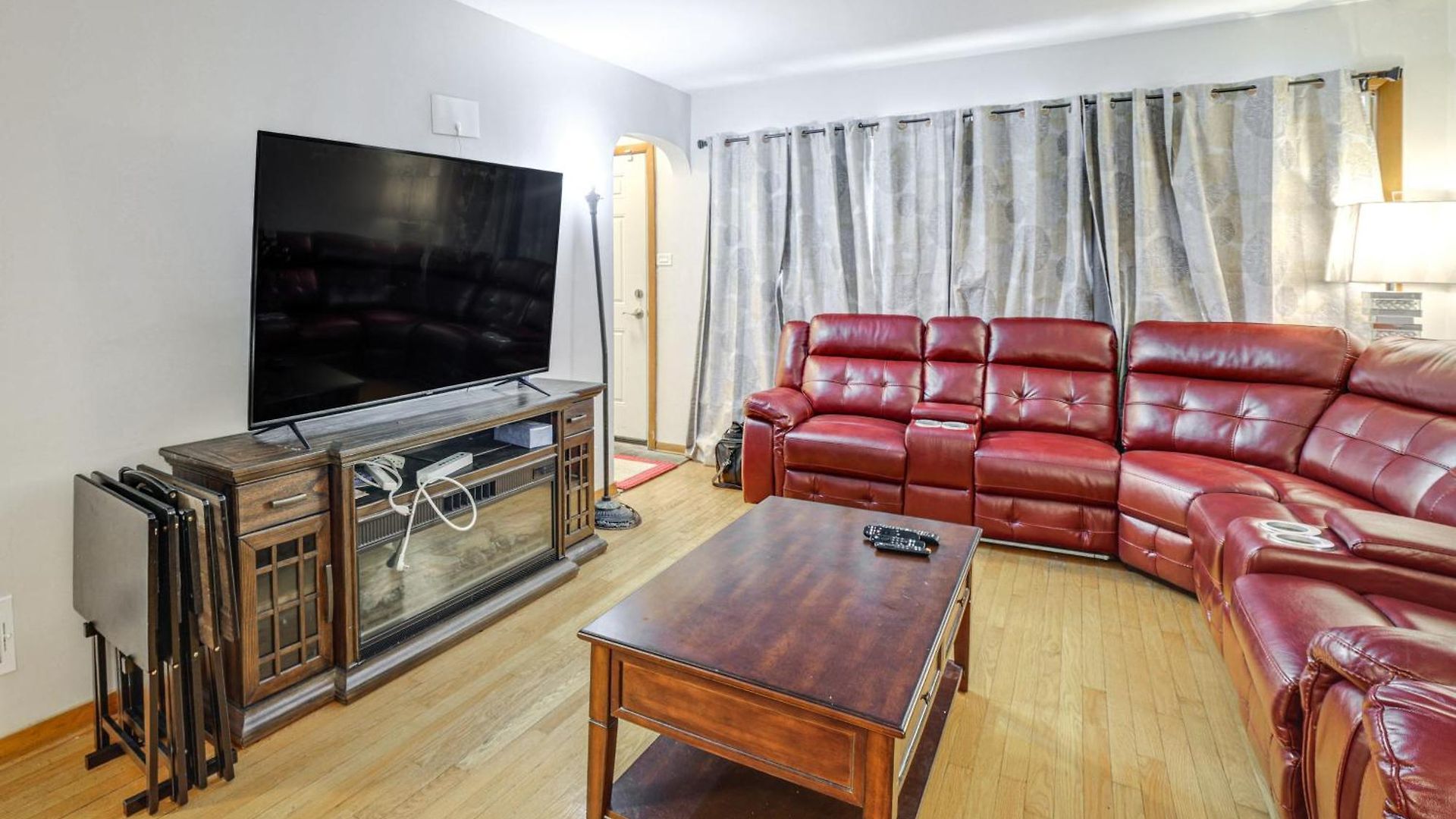 Commuter-friendly In Chicago's South Side *