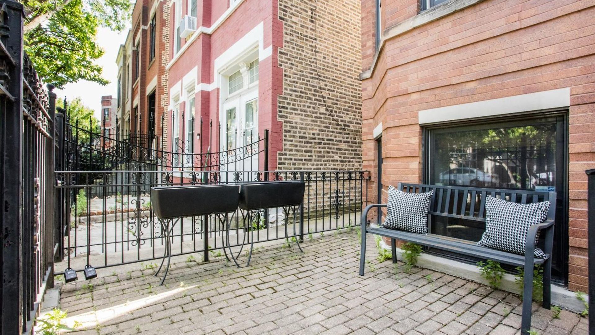 Holiday home King Bed L Cta L United Center L Near Kasama L Patio *