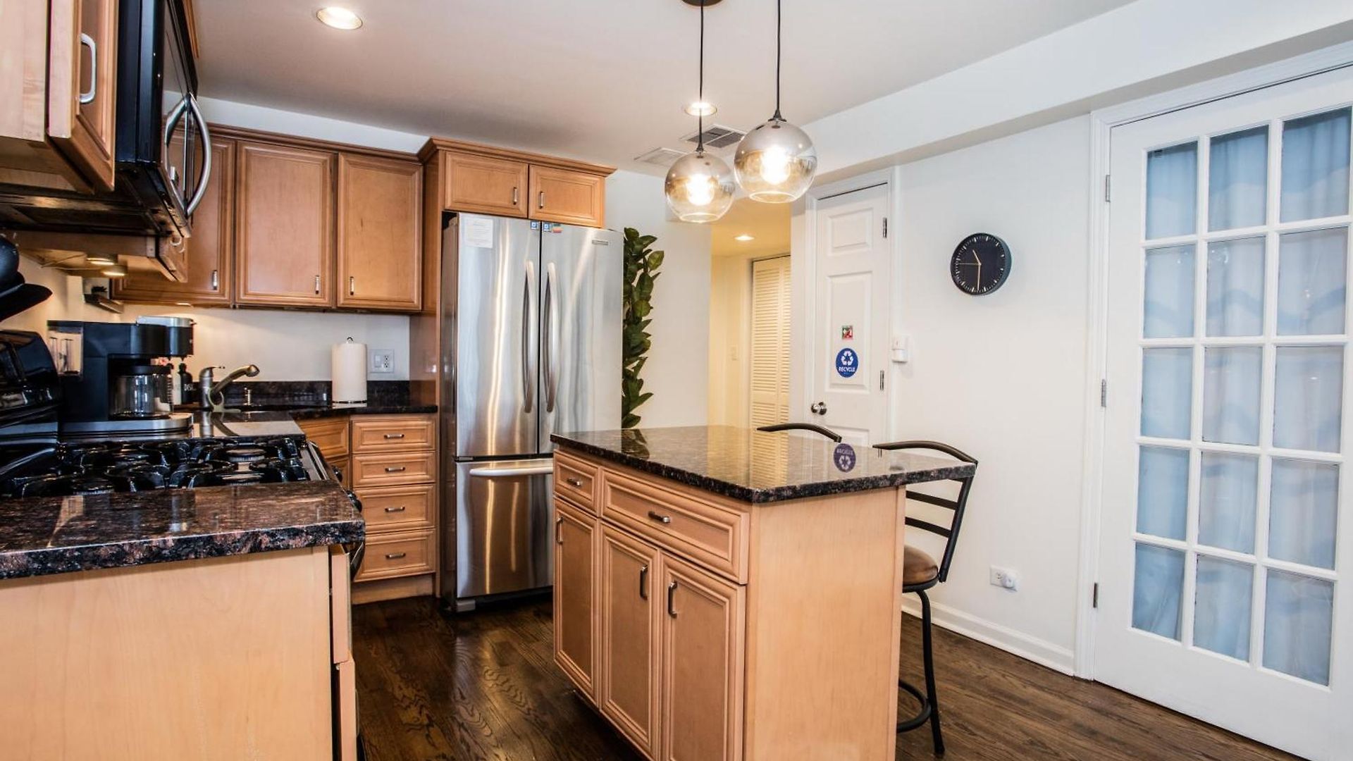 King Bed L Cta L United Center L Near Kasama L Patio Holiday home *
