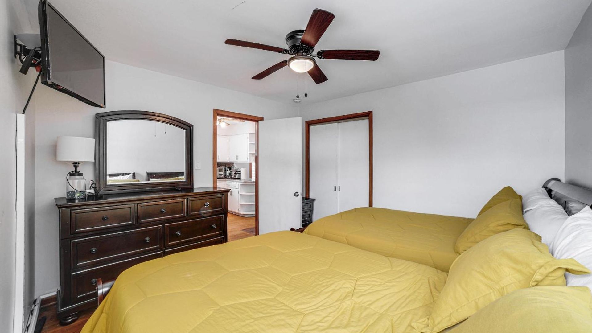 Holiday home Commuter-friendly In Chicago's South Side Chicago
