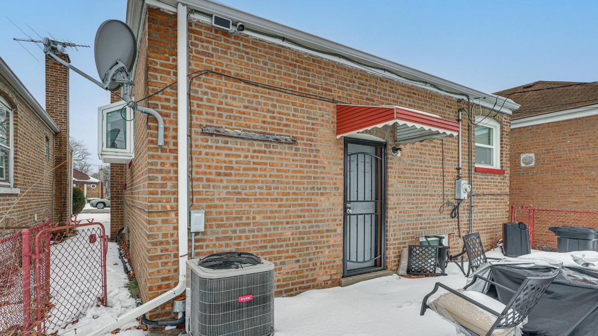 Commuter-friendly In Chicago's South Side Holiday home Chicago