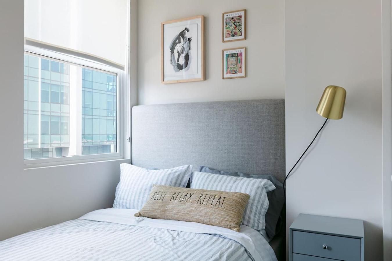 Downtown Mich Ave - 6 Penthouses, Sleep 25
