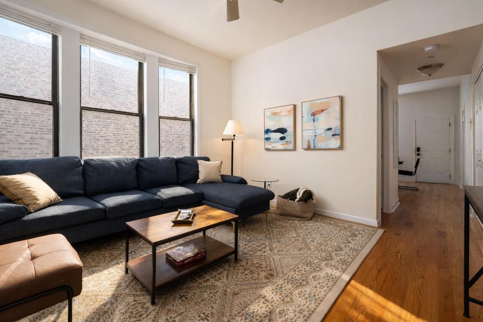 Flexhome Ukrainian Village 2br - Private Balcony & Walkable Location * Chicago