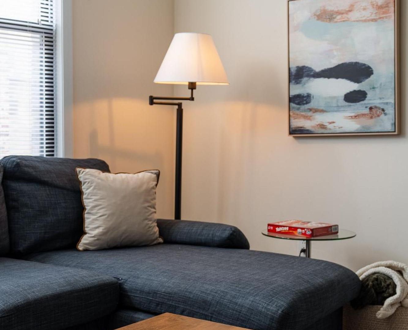 Apartment Flexhome Ukrainian Village 2br - Private Balcony & Walkable Location Chicago