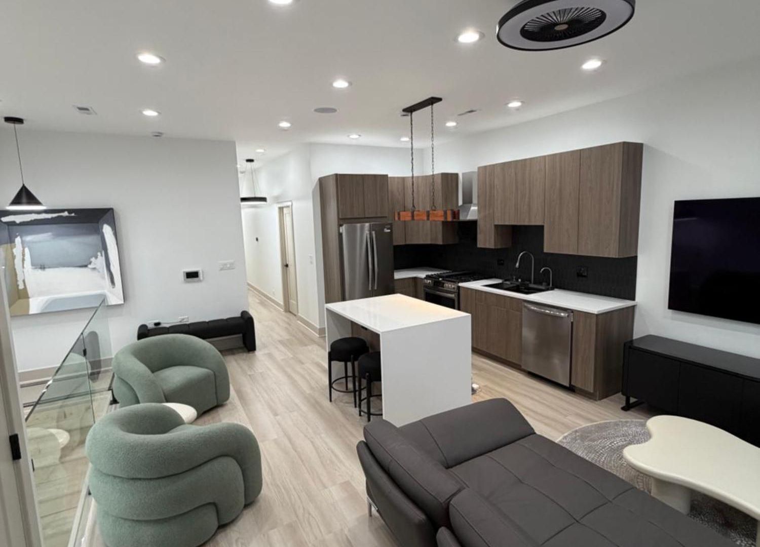 Luxury Living In Bronzeville *