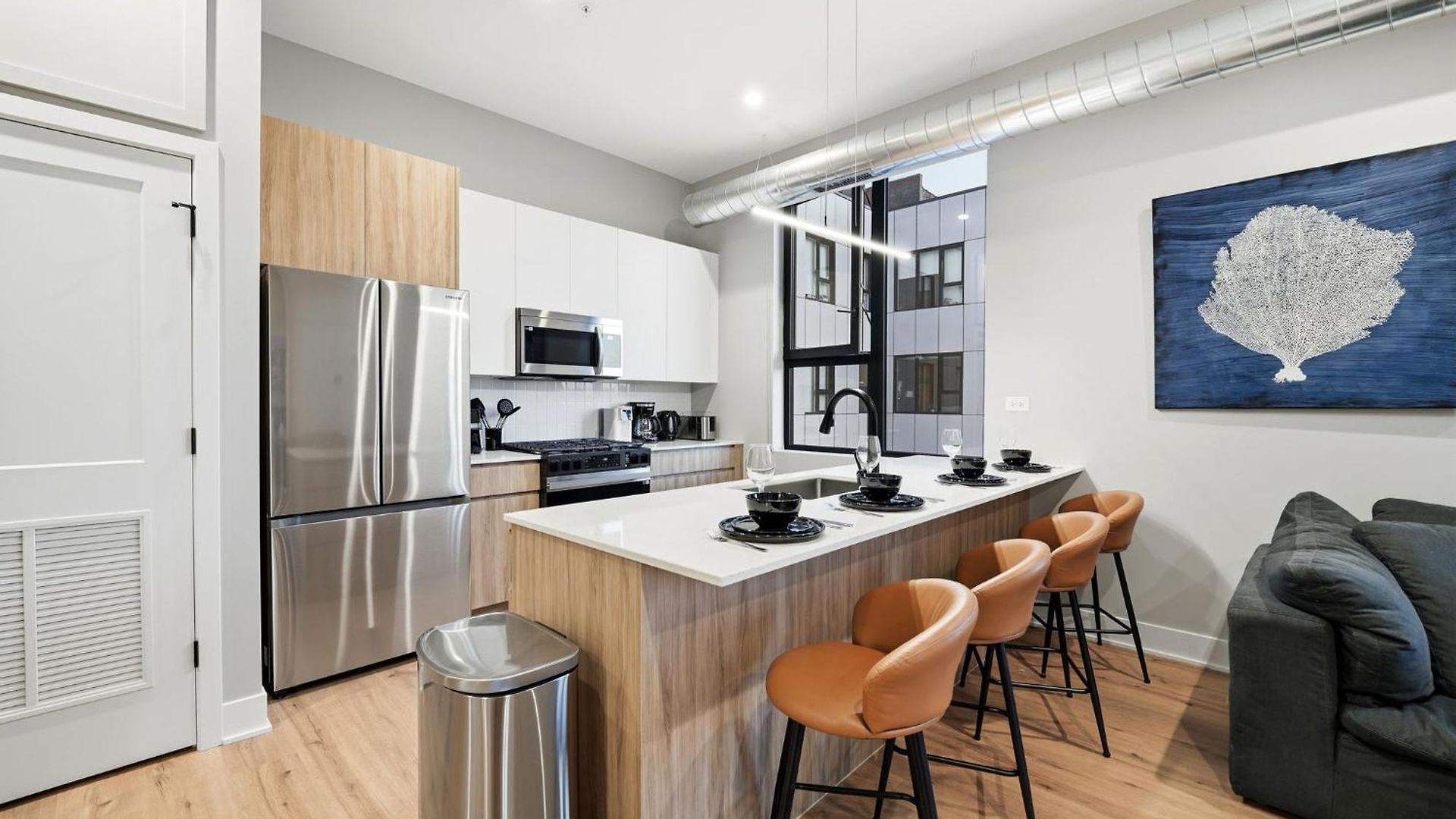 Edgewater With Free Parking Gym Modern Living Apartment