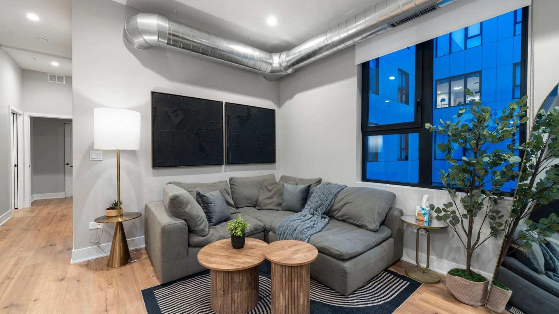 Steps From The Edgewater Modern 2bd 2ba Apartment Chicago
