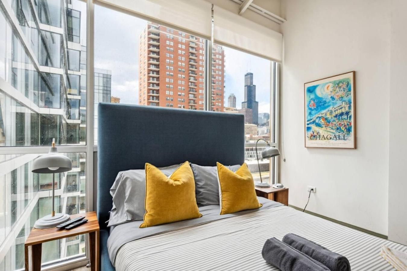 Apartment Downtown 3bd Penthouse Mich Views Gym #13 *