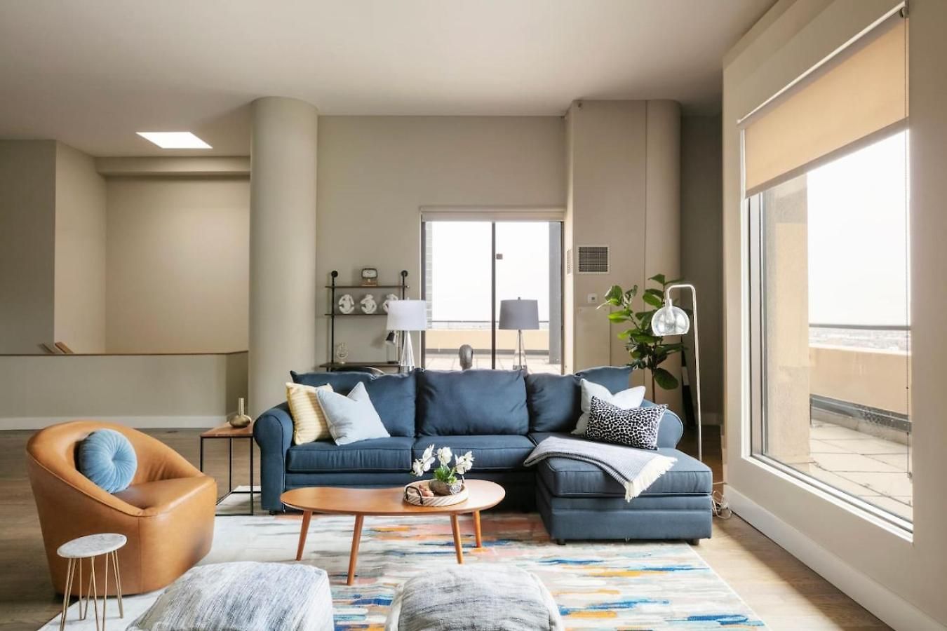 Apartment Lux Dtown Penthouses 9bd-9ba Sleep 25 Parking, Pool, Gym