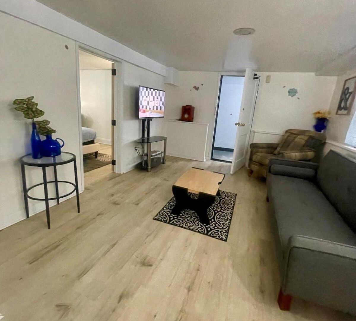 Apartment Lower Level Luxury