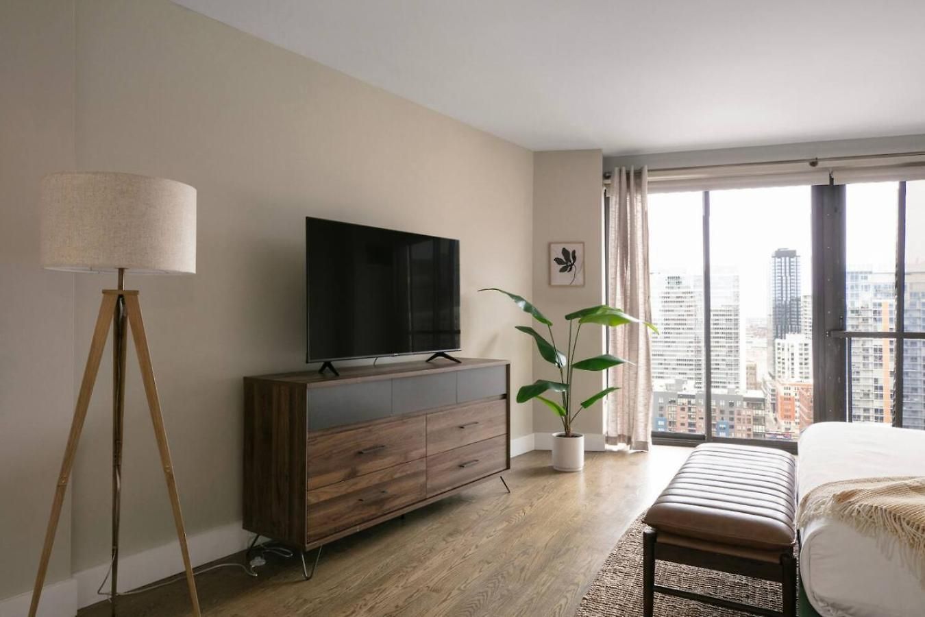 Lux Dtown Penthouses 9bd-9ba Sleep 25 Parking, Pool, Gym Apartment *