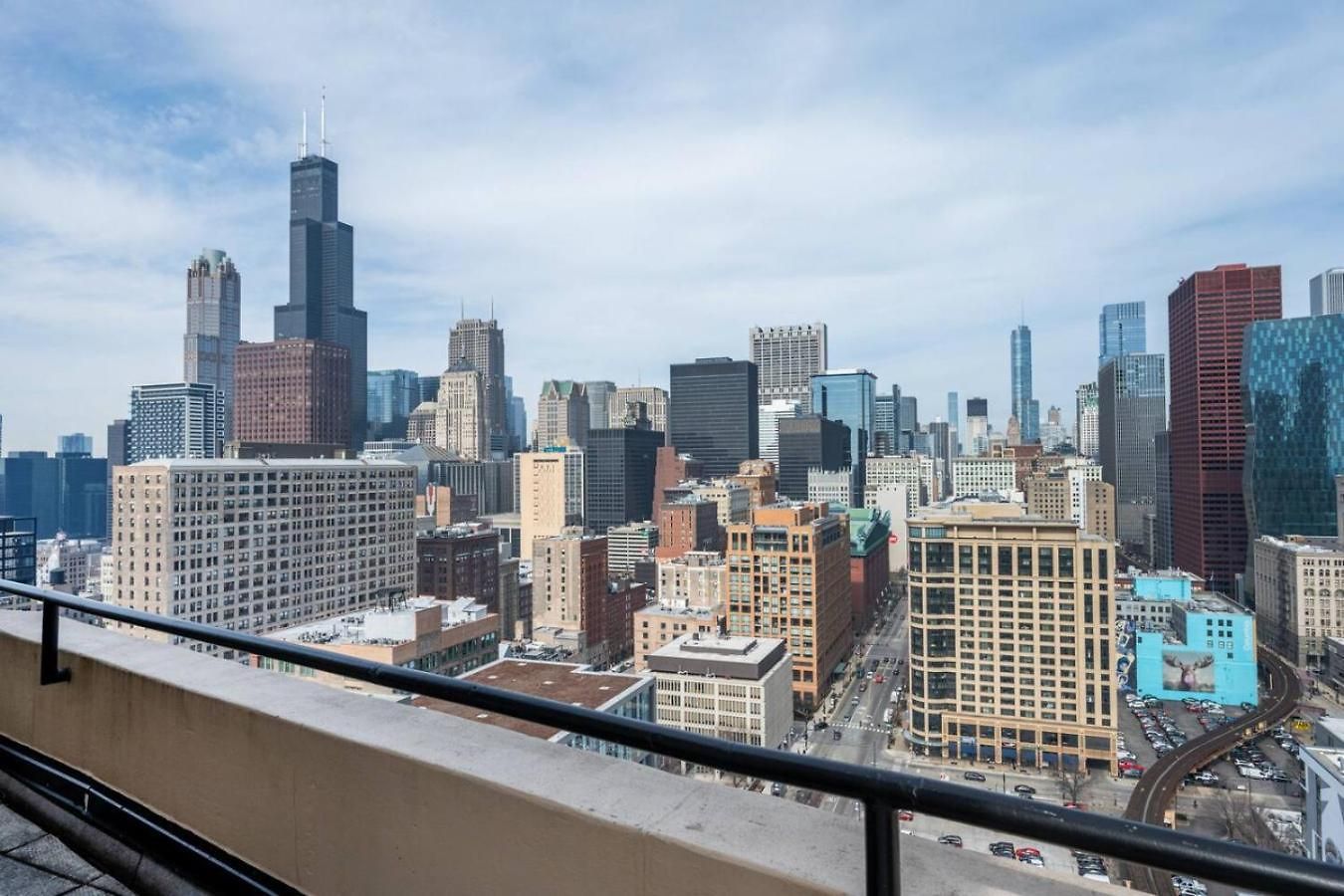 Downtown Penthouse 5bd Views Parking Gym Apartment *