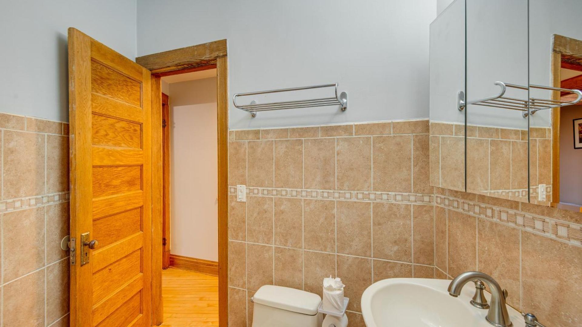 Holiday home 1 Mi To Wrigley! Quintessential Chi-town Greystone *