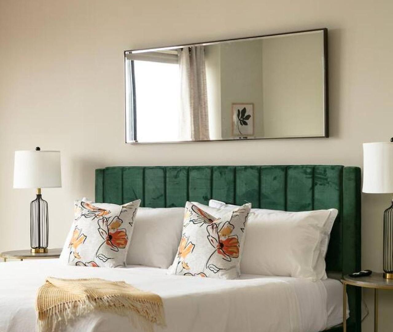 Lux Dtown Penthouses 9bd-9ba Sleep 25 Parking, Pool, Gym Apartment *