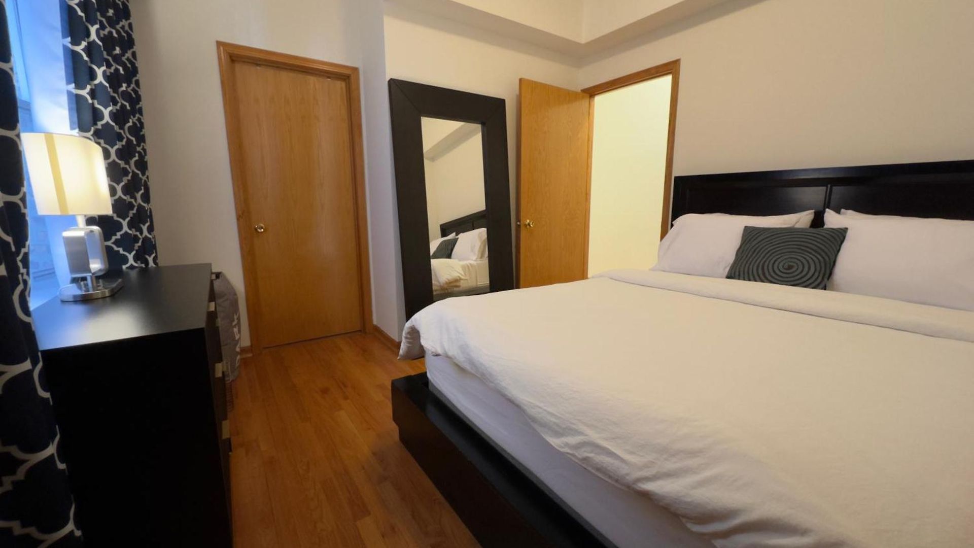 2br Near Obama Presidential Ctr And Uofc Med Ctr Apartment