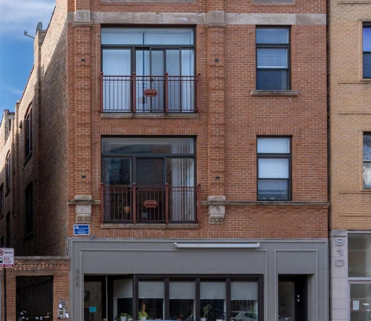 Apartment Flexhome Ukrainian Village 2br - Private Balcony & Walkable Location