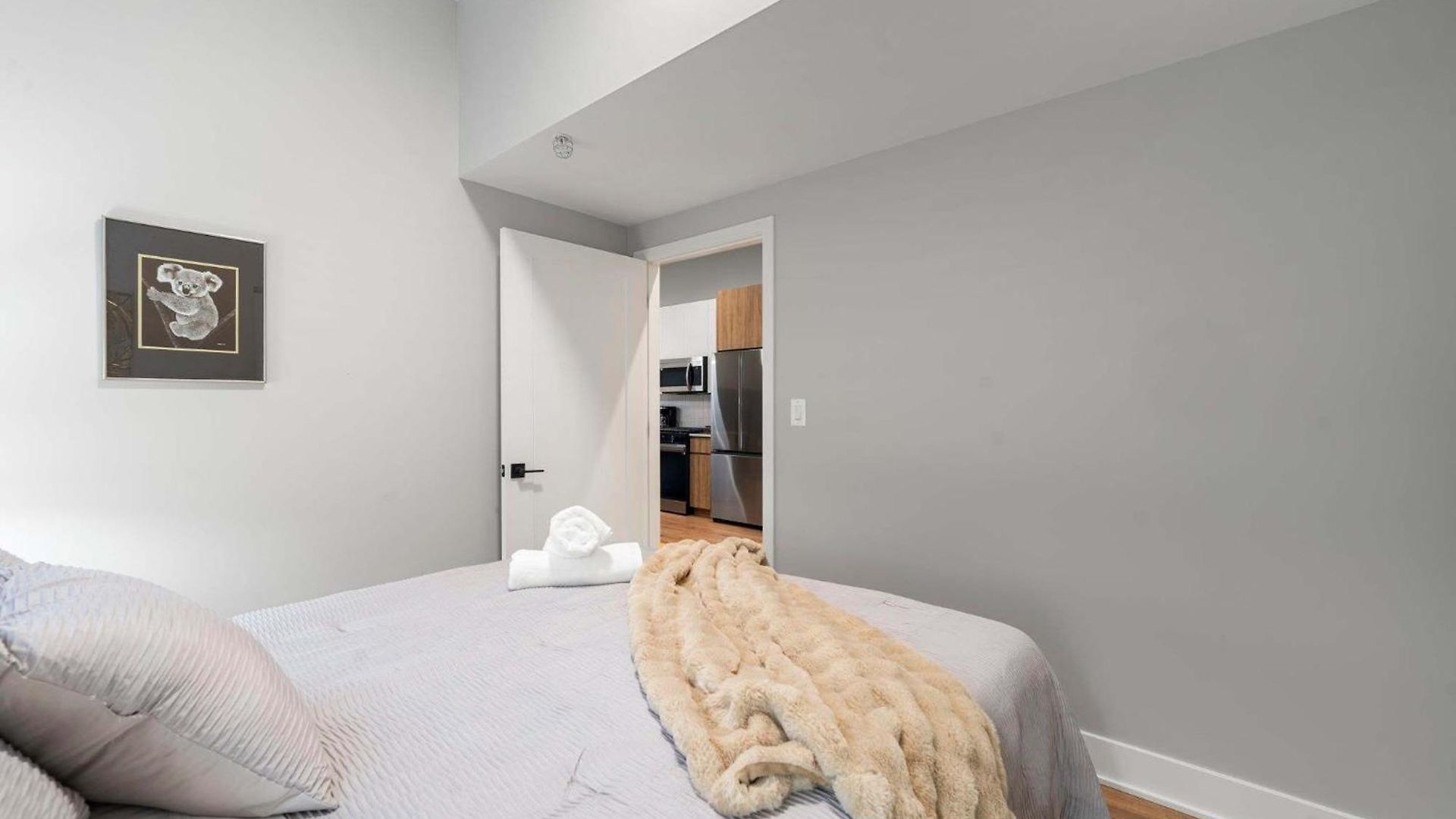Steps From The Edgewater Modern 2bd 2ba Apartment Chicago